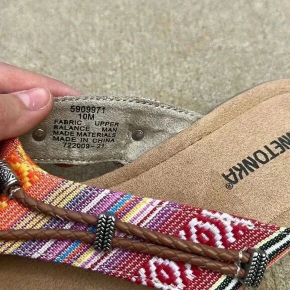 Minnetonka Mocassin Silverthorne 360 Sandal - Picture 12 of 13